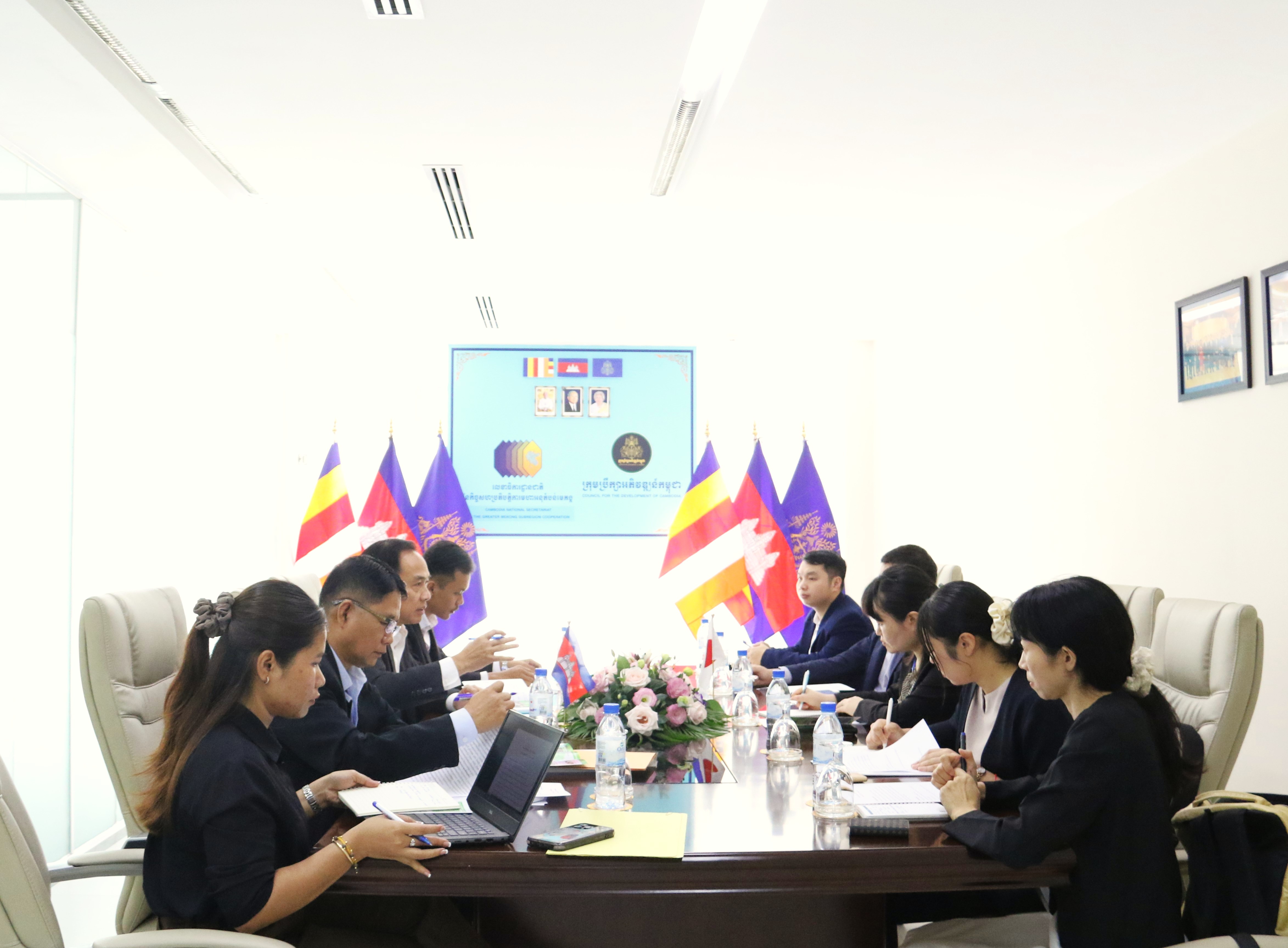 CDCB - JICA  discuss the current situation of Japanese NGOs working in Cambodia and how they can further expand their activities in the future 